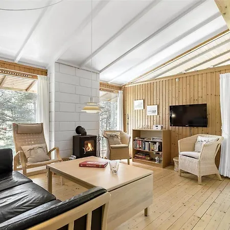 1541-aakirkeby-poserevaenget-25 *