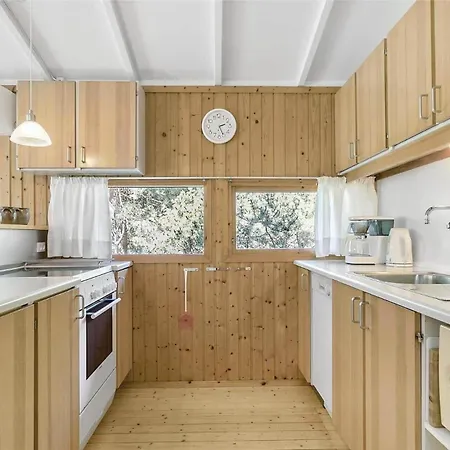 1541-aakirkeby-poserevaenget-25 Vester Somarken