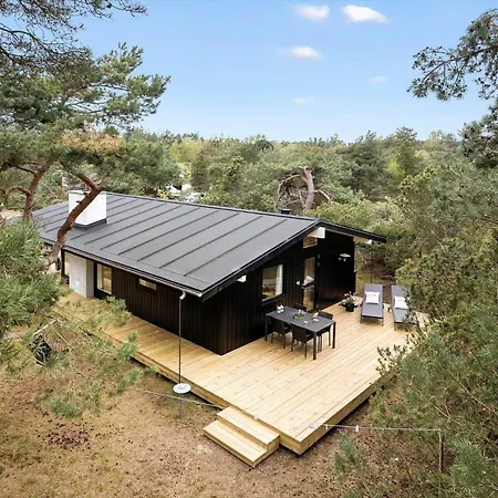 1541-aakirkeby-poserevaenget-25 Ferienhaus Vester Somarken